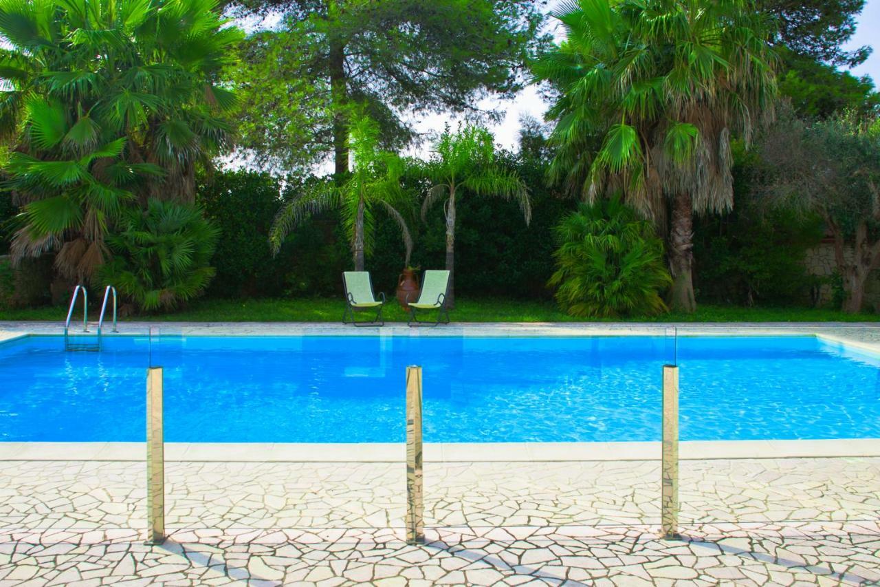 Villa Panagias Tis Loreto Zollino Bagian luar foto